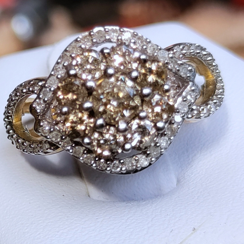 10K 1.50CTW Diamond Ring - Picture 6 of 11